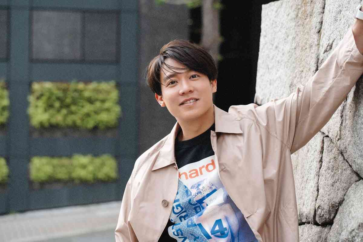 小出恵介、一般女性とニューヨークで結婚　コロナ禍の生活ともに「信頼関係を築いてきました」  | ORICON NEWS