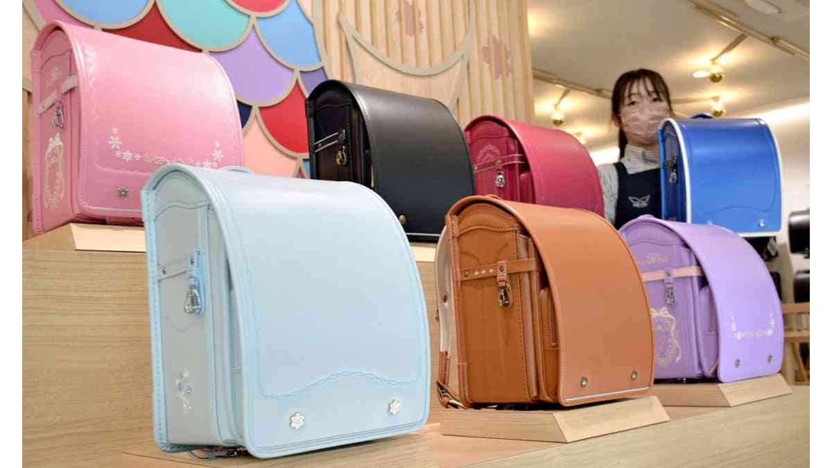 ランドセルにも「定額制サブスク」、月１回～３か月に１回の交換も可能…高額化や多様化が背景 : 読売新聞
