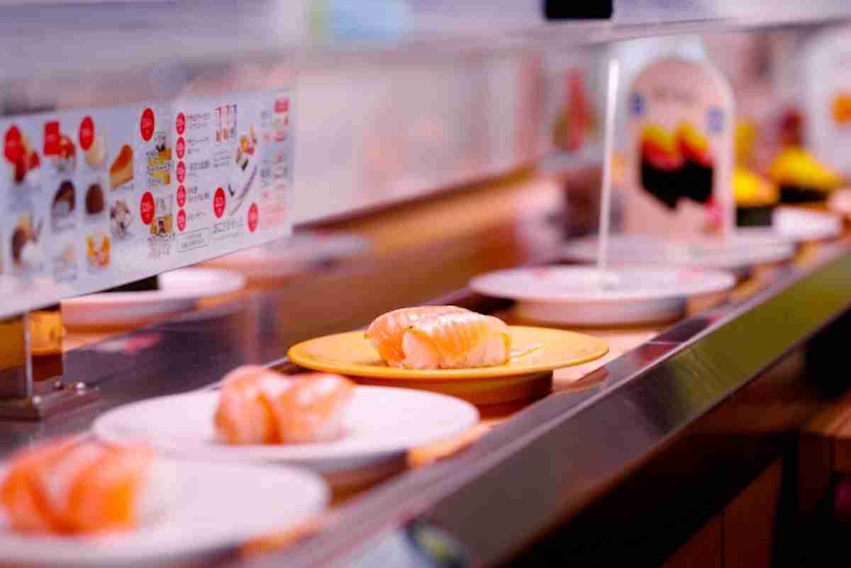         回転寿司店の迷惑客に店員が辟易「皿を取らずに“つまみ食い”する客」を注意した結果は | 日刊SPA!    