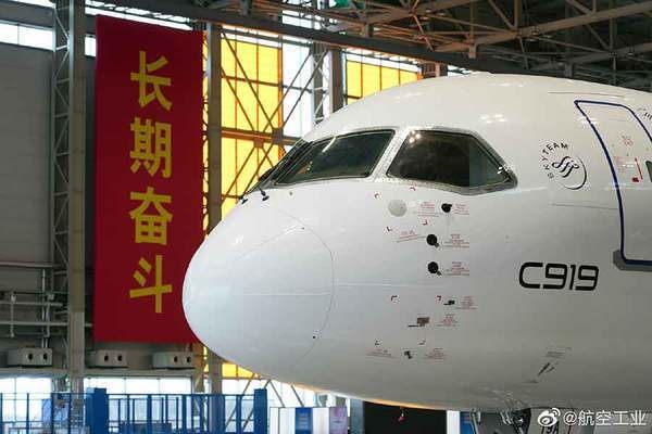 ついに攻勢開始の「中国製旅客機」たち 世界を席巻できるのか？ 独自路線ゆえ実用化に壁（乗りものニュース） - Yahoo!ニュース