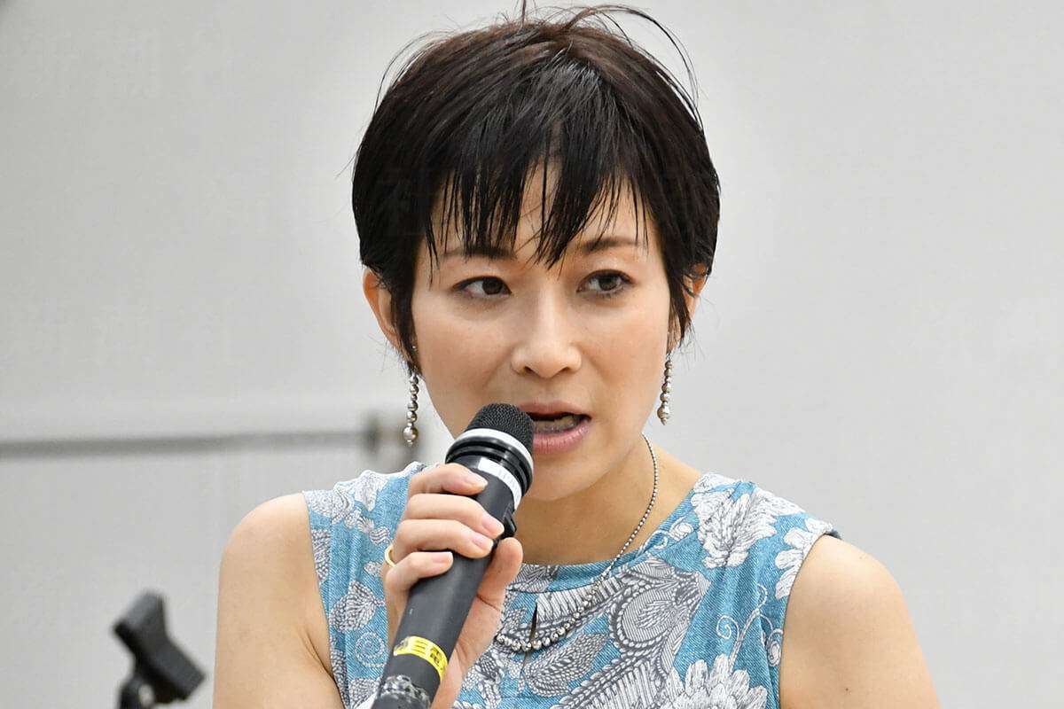 望月衣塑子記者が法相会見で「特定の学生団体に肩入れ質問」　他紙の記者は「彼女はもはや活動家」　東京新聞の見解は？（抜粋） | デイリー新潮