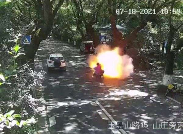 中国のEV電動バイク 普通に走行するだけで大爆発（死亡） | これ知っておけばOK!（簡単にすぐ分かる!）