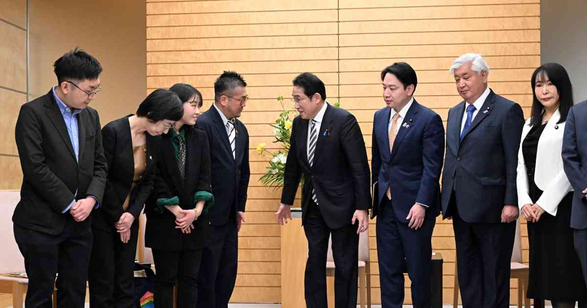 同性婚「賛成」54％　若者ほど多く18～29歳で8割　世論調査 | 毎日新聞