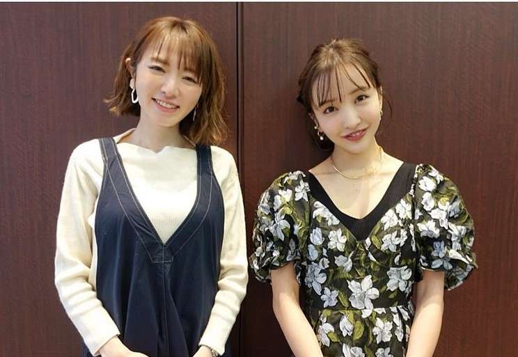 紺野あさ美＆板野友美　美しきプロ野球妻の姿　ネット「並んでるの凄い」「おお！」「可愛い」