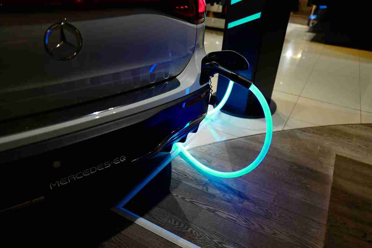 電力不足もここまで来たか。スイスで「EVの充電禁止」導入目前、欧州では「暖房は19度まで」「動画の閲覧は標準画質で」など厳しい制限が課されている。寒い冬になりそうだ - Life in the FAST LANE.