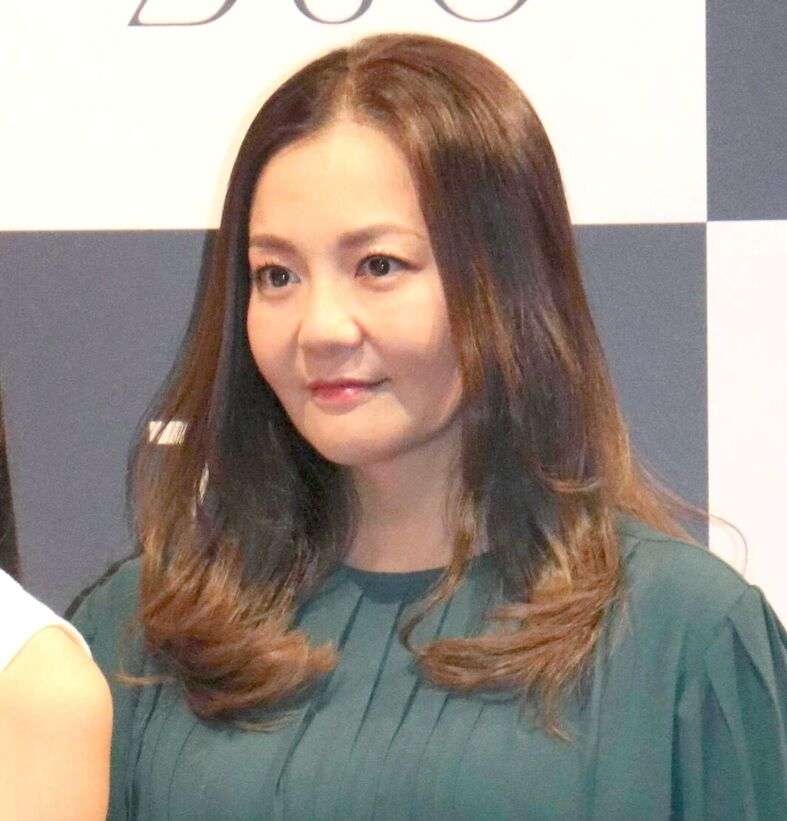 ３０キロ減量で別人級に！華原朋美、激変した４８歳現在の姿…未婚で産んだ３歳長男の姿も「可愛い」 : スポーツ報知