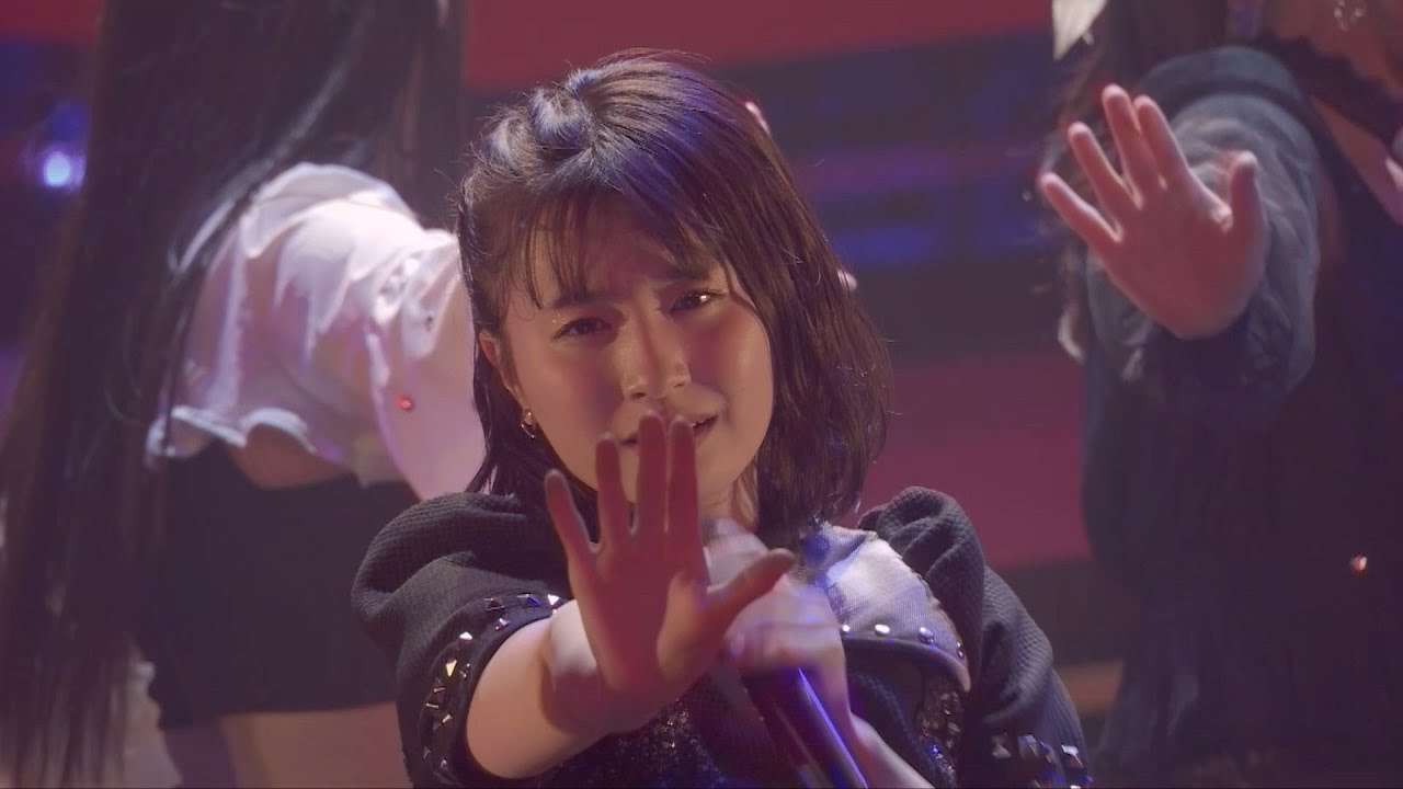 つばきファクトリー デビュー6周年記念ライブ　浅倉樹々卒業前に念願のバンド編成ライブが実現！「間違いじゃない 泣いたりしない」「アドレナリン・ダメ」「今夜だけ浮かれたかった」含む人気曲を熱唱 - YouTube