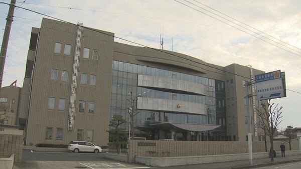 女子中学生を約１カ月間“自宅に寝泊まりさせる”　４０歳男を逮捕　「帰宅を拒否した」と否認　福岡県｜FNNプライムオンライン