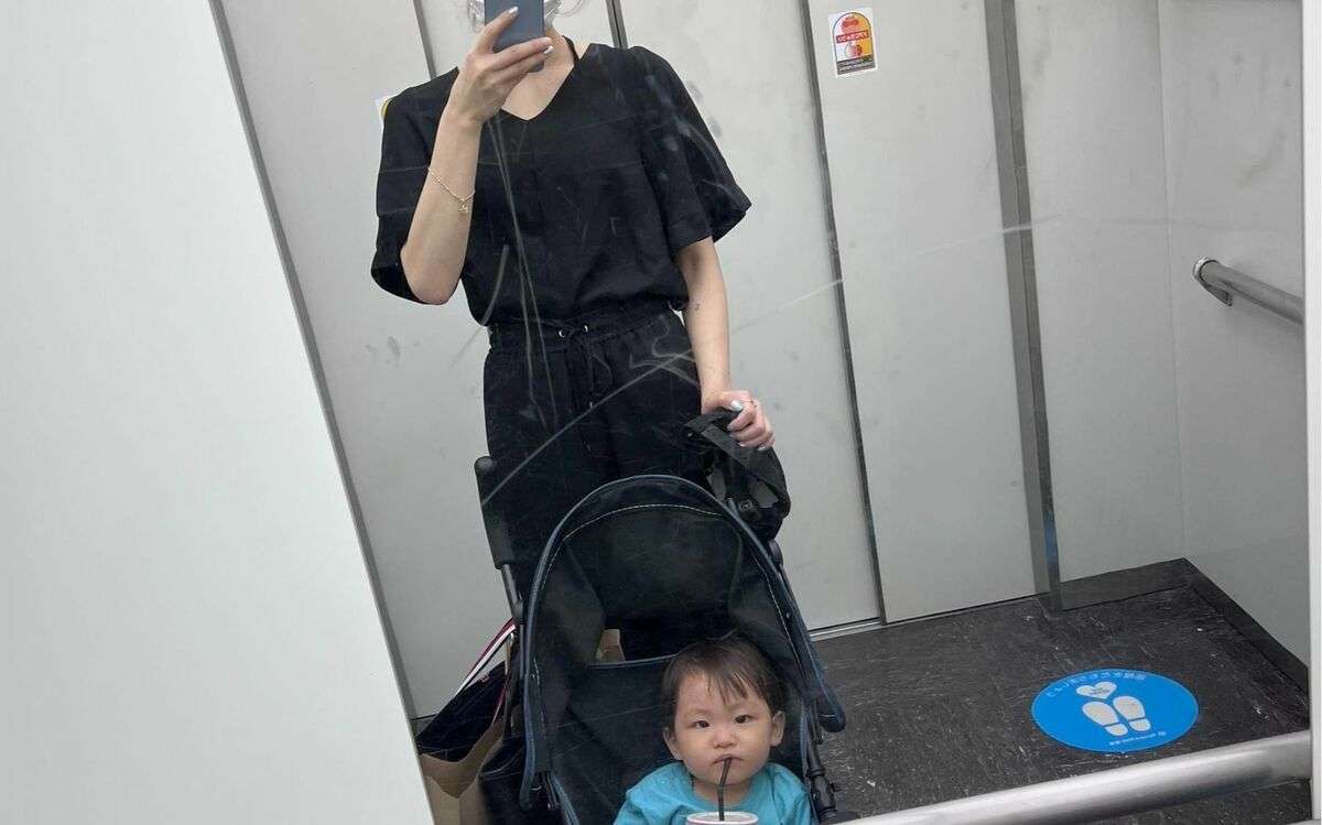 《2歳息子傷害致死》「通報すればよかった」近隣住民が後悔する“藤沢虐待ギャル母”の“異様な言動”  ベビーカーから落ちた男児に「何やってんの！」、自宅では… | 文春オンライン