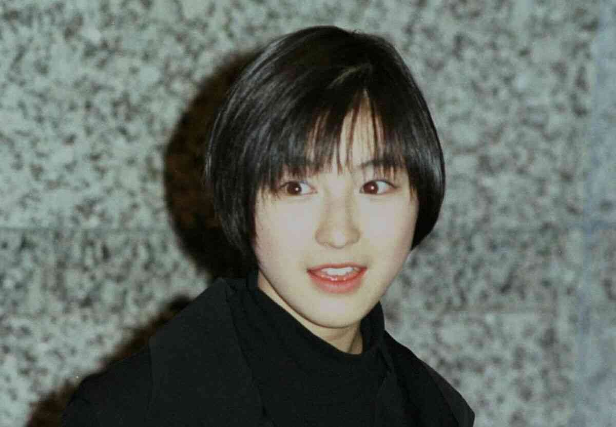 (2ページ目)3児の母、広末涼子40歳に　「フザケンな！」21年前、早稲田大初登校は“事件”だった | 文春オンライン