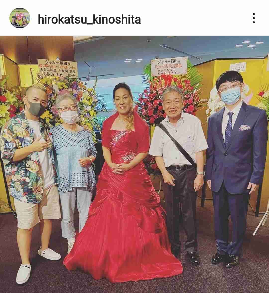 ジャガー横田の夫・木下博勝氏、急死した義父の思い出写真を投稿「嫌味も言われ…」複雑な家庭環境も告白（スポーツ報知） - Yahoo!ニュース