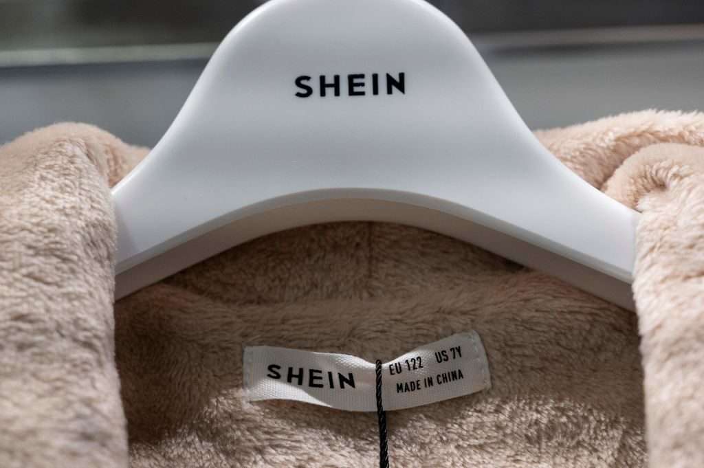 中国激安アパレルSHEIN、新疆綿使用…　工場労働者は「犬のように扱われている」 | 強制労働 | Z世代 | 大紀元 エポックタイムズ