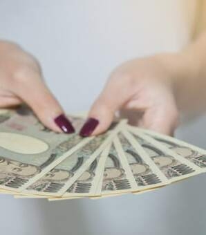 「無視すんなキモババア！」韓国人になりすまし、44歳主婦に250万円貢がせた19歳メンズ地下アイドルの正体（現代ビジネス） - Yahoo!ニュース