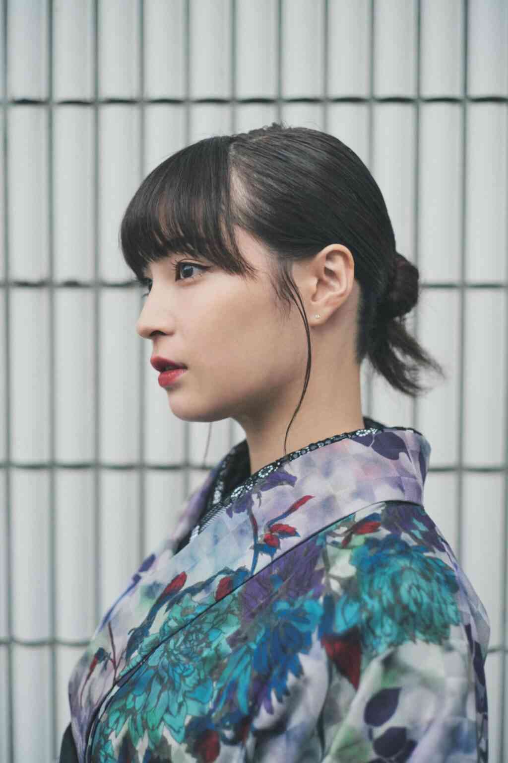 広瀬すず、ドアップ横顔ショットが「どんだけ可愛いねん」「世界に誇れる日本の女優」と話題沸騰