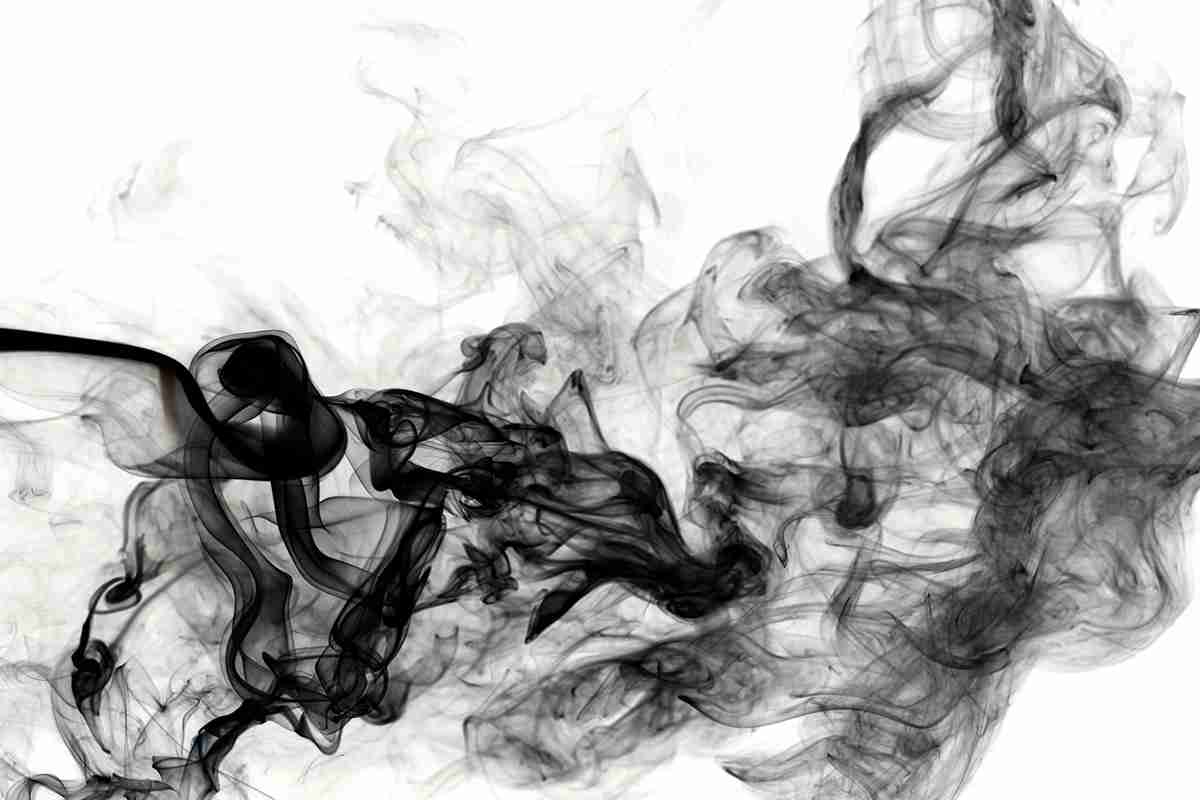 モスクワ上空に不気味な「黒い輪」出現　正体めぐり憶測飛び交う（ニューズウィーク日本版） - Yahoo!ニュース