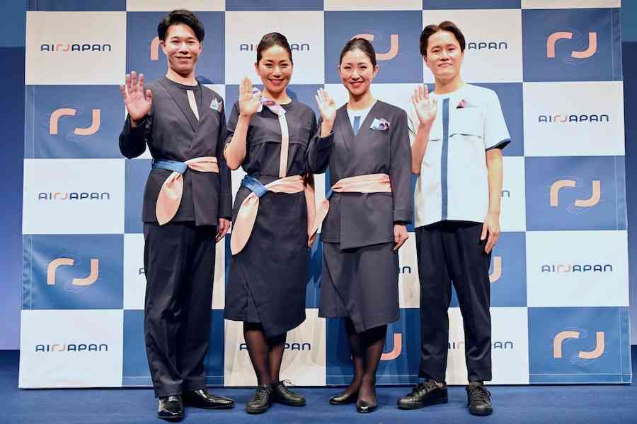 SNSで賛否両論のAirJapan制服、デザインのこだわりは「日本らしさ」 - TRAICY（トライシー）