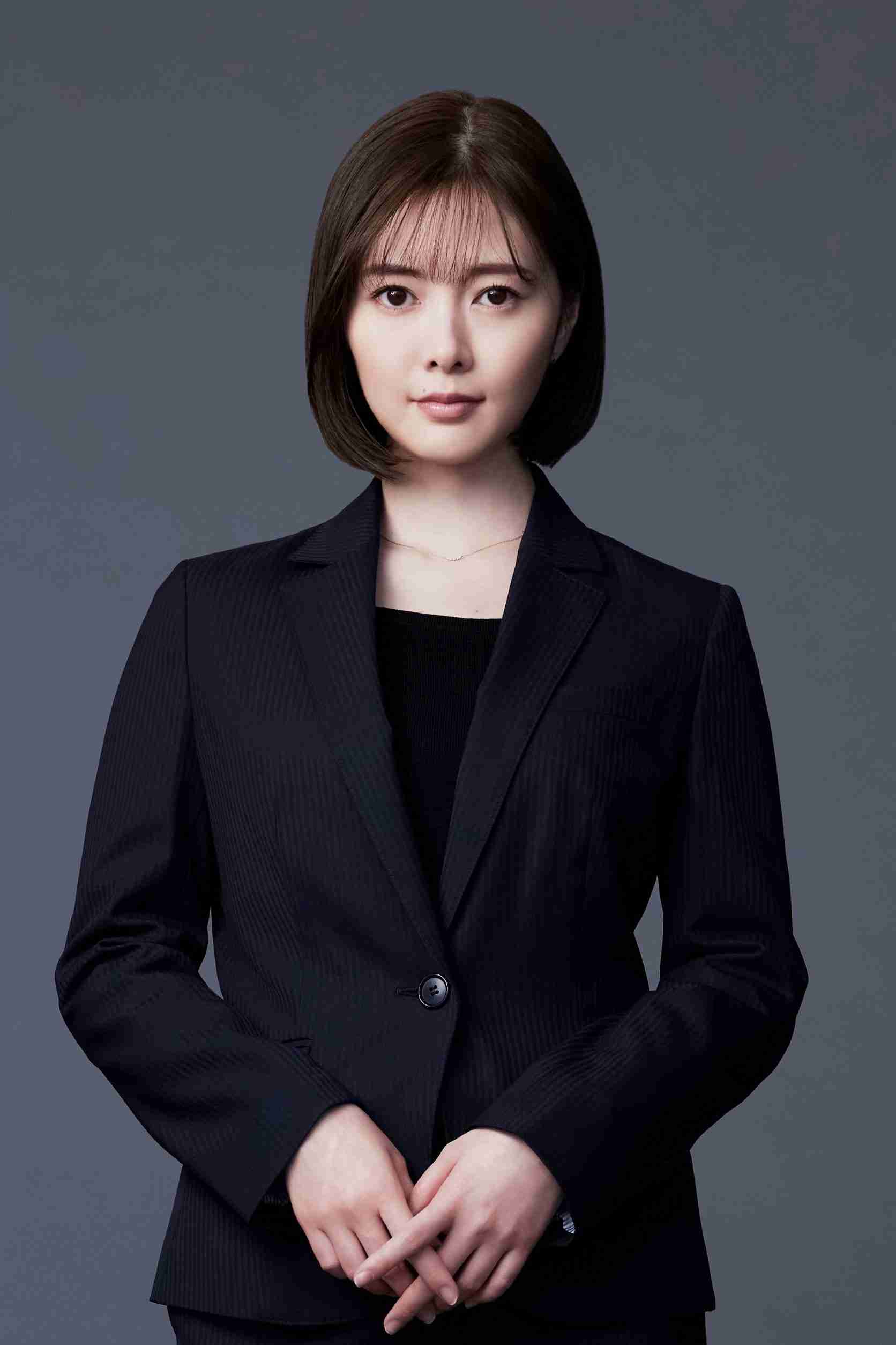 白石麻衣『教場0』で決意の“初ショートヘア”「20センチ以上バッサリ」 木村拓哉とのバディ役に決定