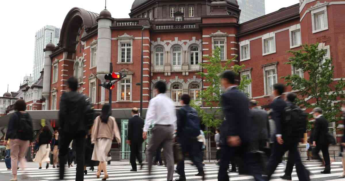 東京への流入人口が再び増加…コロナ禍で進んだ「テレワークをして地方で暮らす」はどうなったのか？ | FRIDAYデジタル