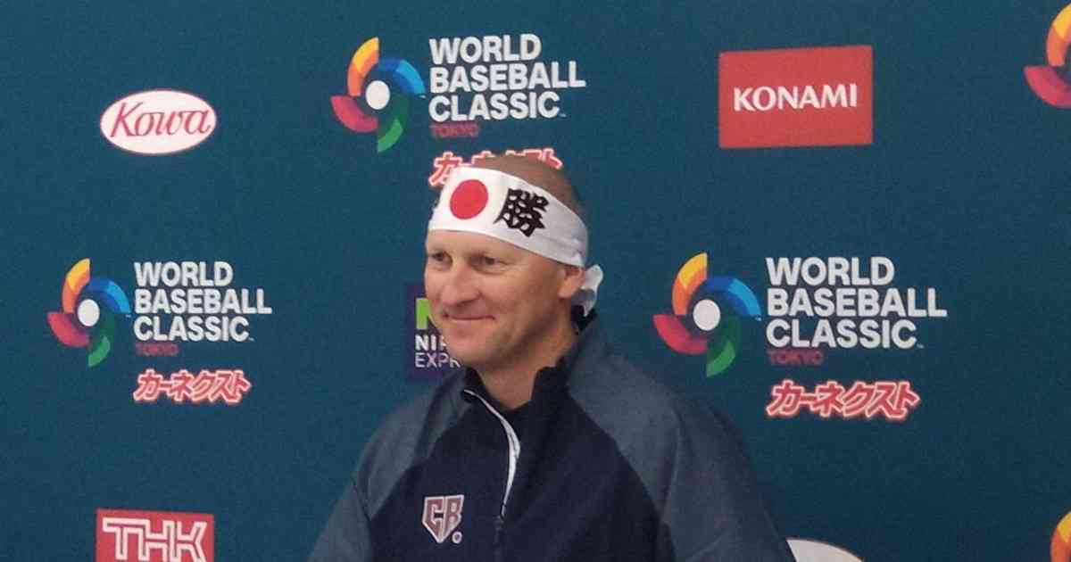 チェコ監督、必勝ハチマキ姿で会見　日本と佐々木朗希に感謝示す | 毎日新聞