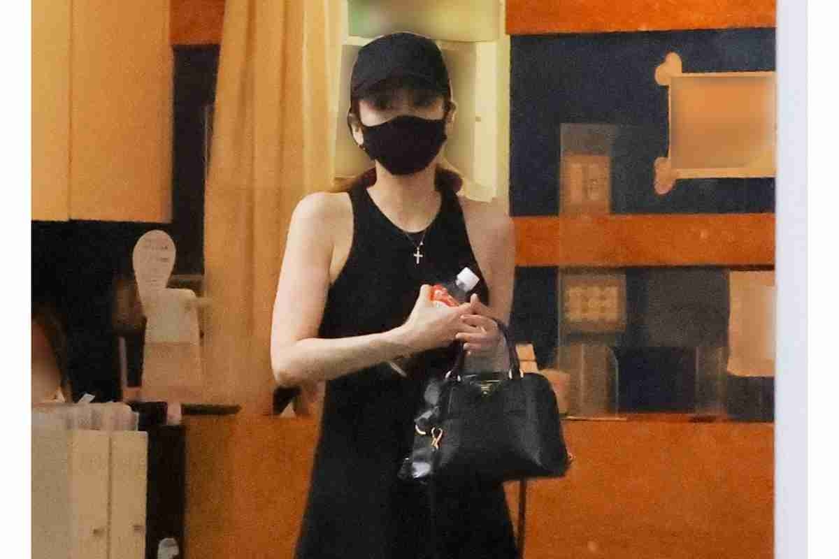 あびる優、娘に「会いたくて苦しくて…」親権闘争を支える