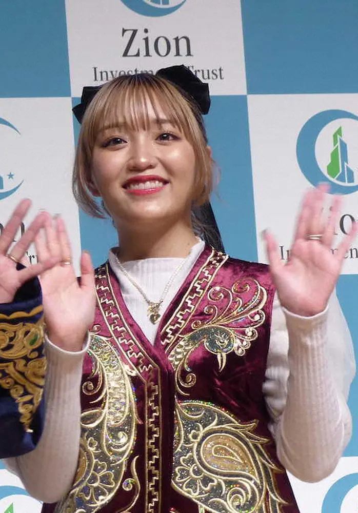 SNS総フォロワー数430万人のモデル・ねお　一日のスマホ平均使用時間に、共演者ドン引き「何それ…」― スポニチ Sponichi Annex 芸能