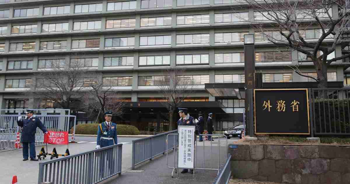 政府、ウクライナに224億の無償資金協力　地雷対策や復旧支援に