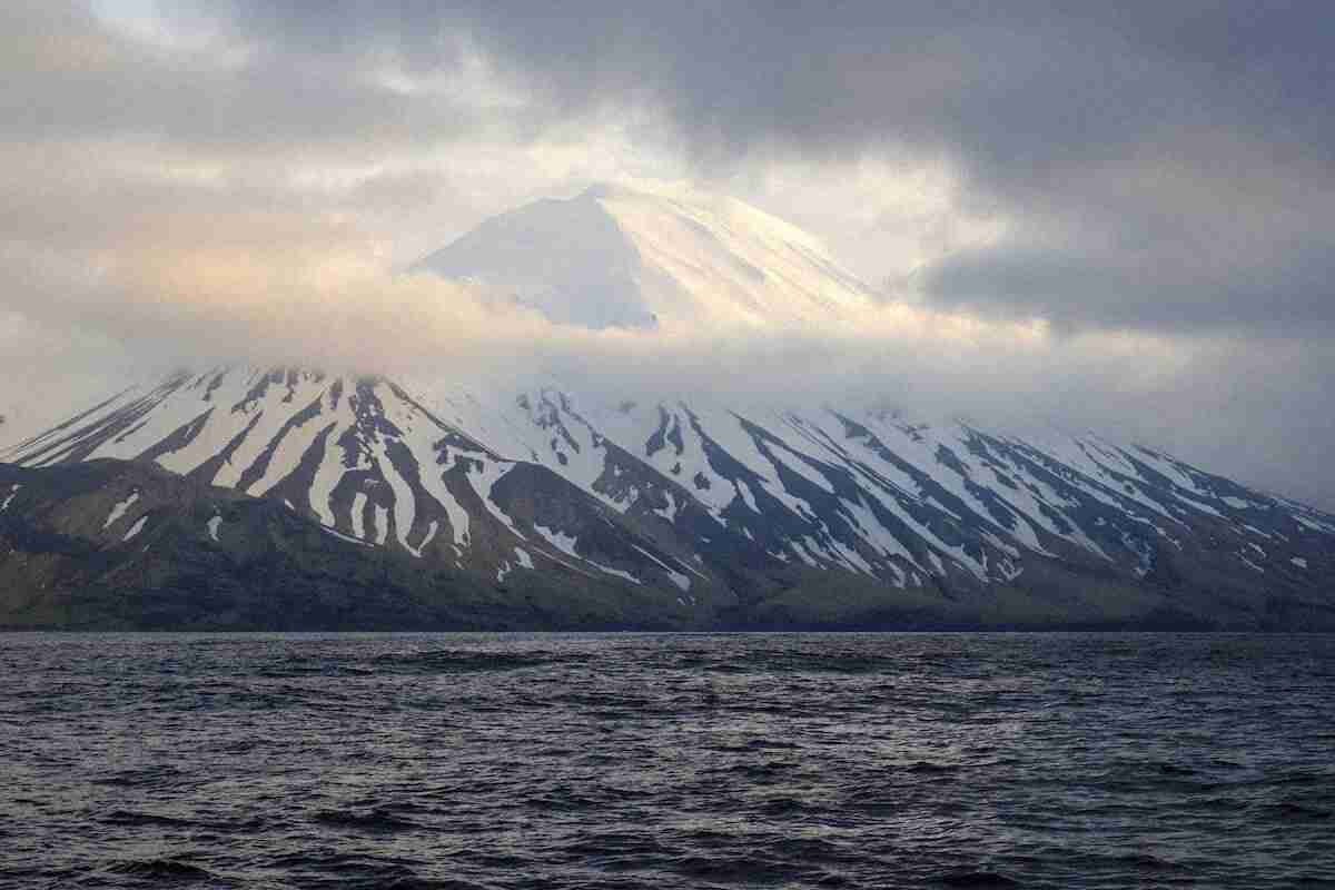 アラスカ沖で2つの火山が同時噴火か？　ここ48時間で地震が多発　噴火すれば109年ぶり（スポニチアネックス） - Yahoo!ニュース
