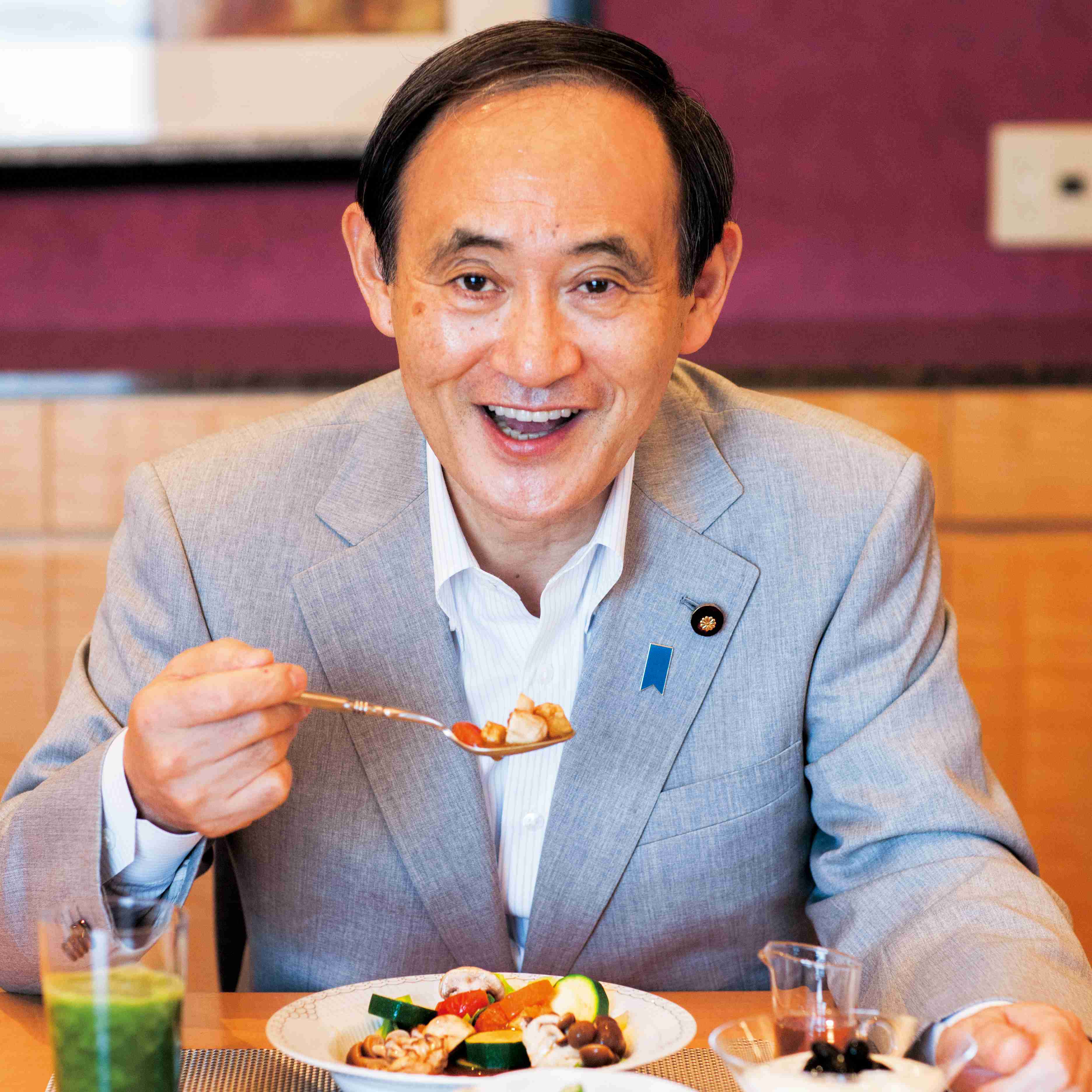 菅 義偉官房長官が14kg痩せた！【朝カレーダイエット】とは？ | 美ST ONLINE | 美しい40代・50代のための美容情報サイト 