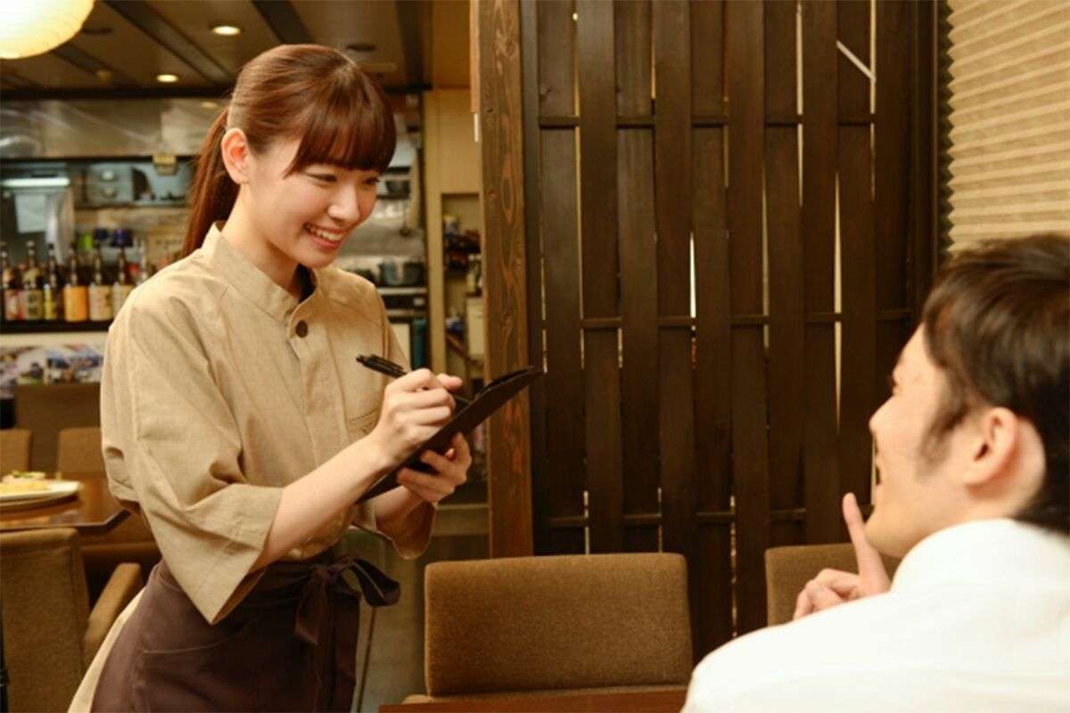 飲食店で急増中の『QRオーダー』で“おもてなし”の心が消えていく!? 店は人件費削減も客からは不便の声