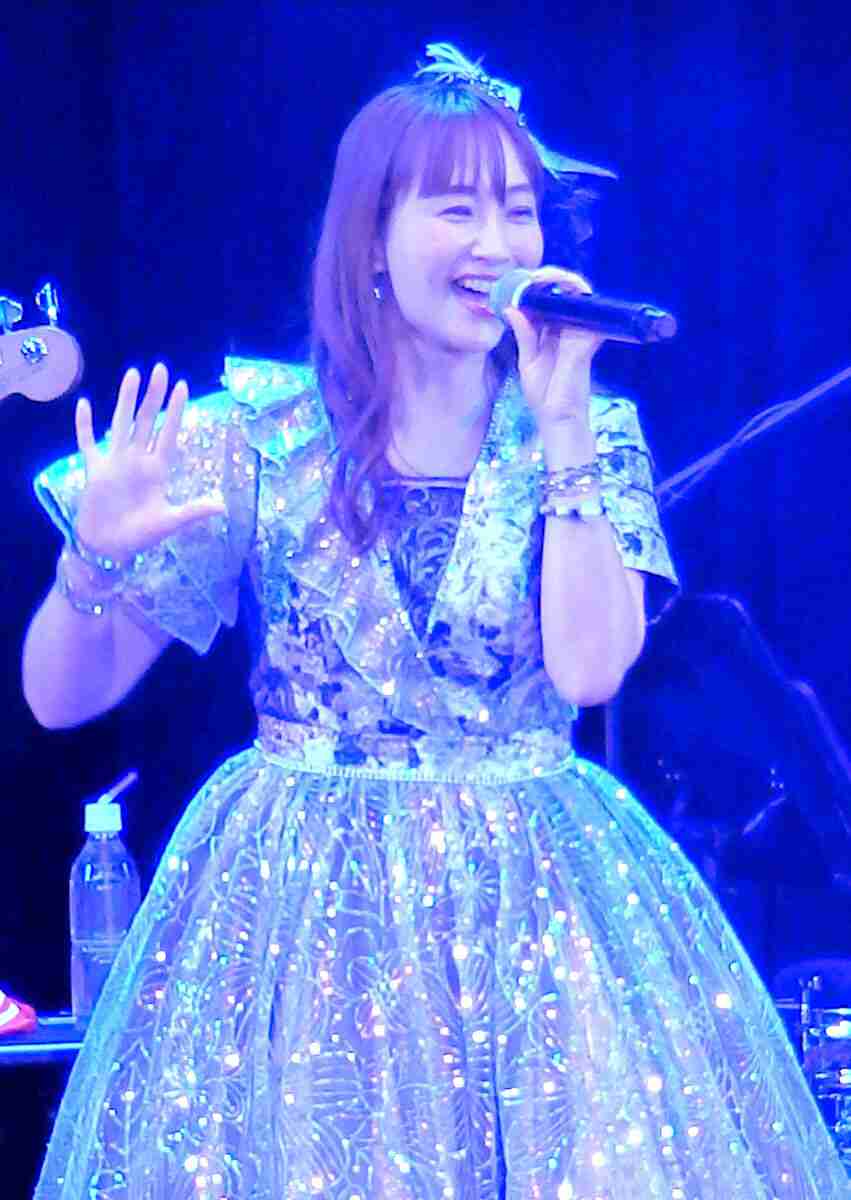 藤本美貴２０周年コンサートで夫・庄司智春が０７年熱愛発覚をファンに謝罪「その節は申し訳ありませんでした」 : スポーツ報知