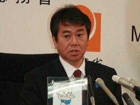 国家公務員採用半減の方針　若者にしわ寄せに怒りの声: J-CAST ニュース【全文表示】
