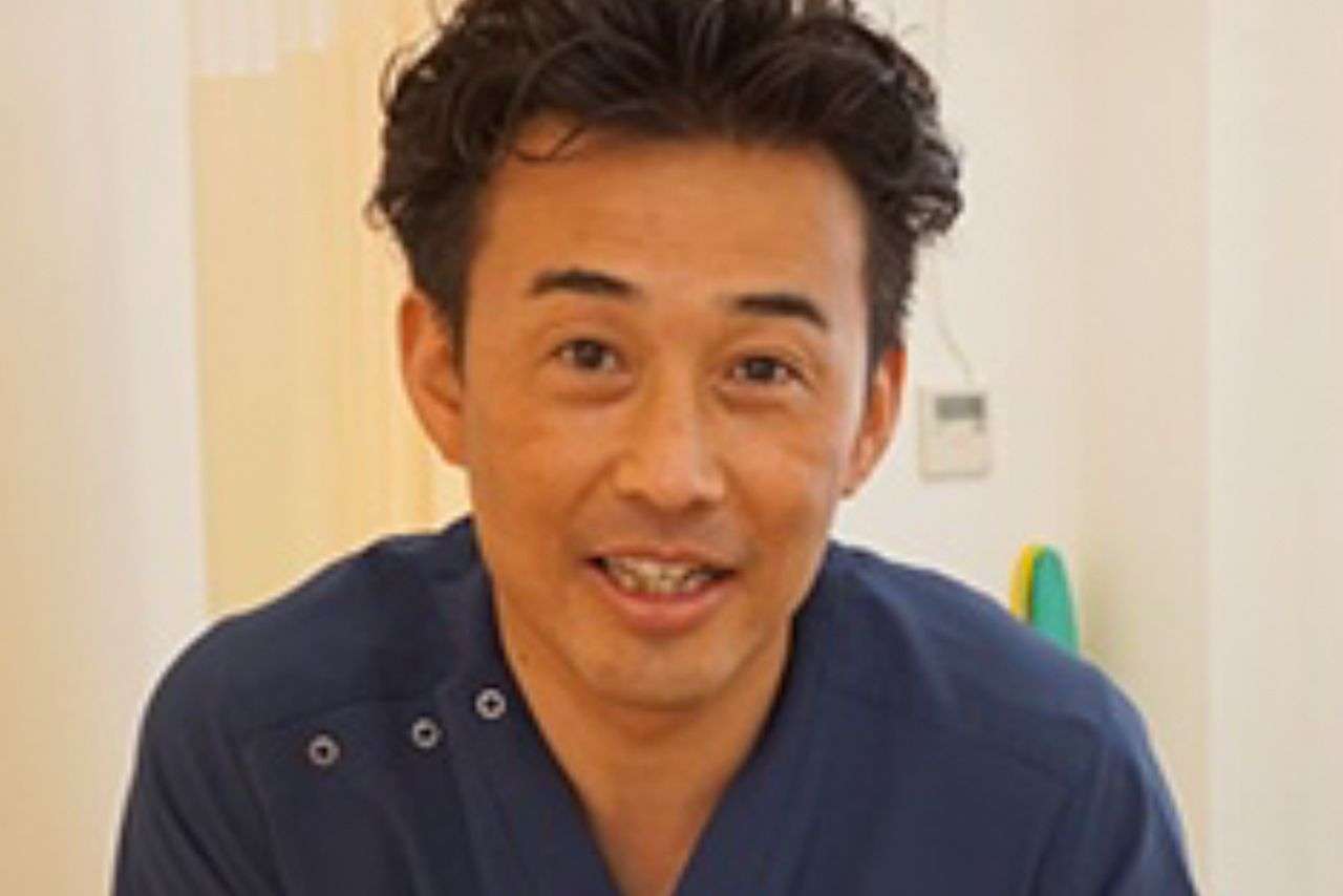《千葉・白井》施術中に女性患者へのわいせつ行為で逮捕された整骨院院長・及川英治容疑者（48）「マッチョ」ガングロ中年のウラの顔 | 週刊女性PRIME