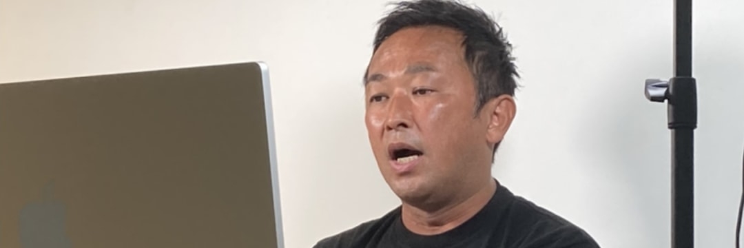 「このままじゃ、捕まる」日本で死にきれなかったガーシーはなぜドバイに飛んだのか…出国する前日にかかってきた電話番号の正体（伊藤 喜之） | ＋αオンライン | 講談社（1/2）