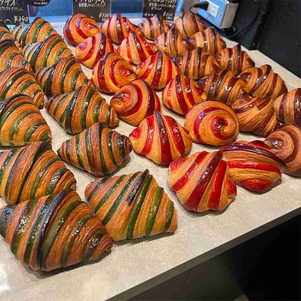 クロワッサン好きには夢の国が高岡にあった！個性豊かなクロワッサンは見た目も味も一級品！【麦のかなた-MUGI NO KANATA-（富山・高岡）】 - ぐんぐるブログ