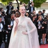 ヤフコメ。産経新聞もバカだなと思ったけど、?国葬はこれ以上触ると、出なくて良い... | ガールズちゃんねる - Girls Channel -