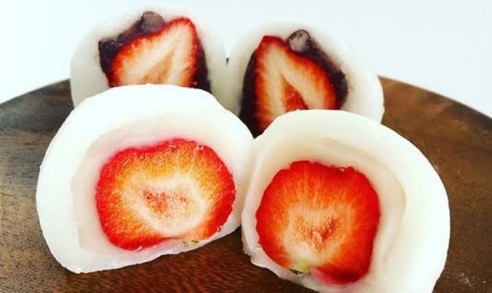 食べたい食べ物の名前を書くと、その食べ物の美味しいお店を教えてくれるトピ