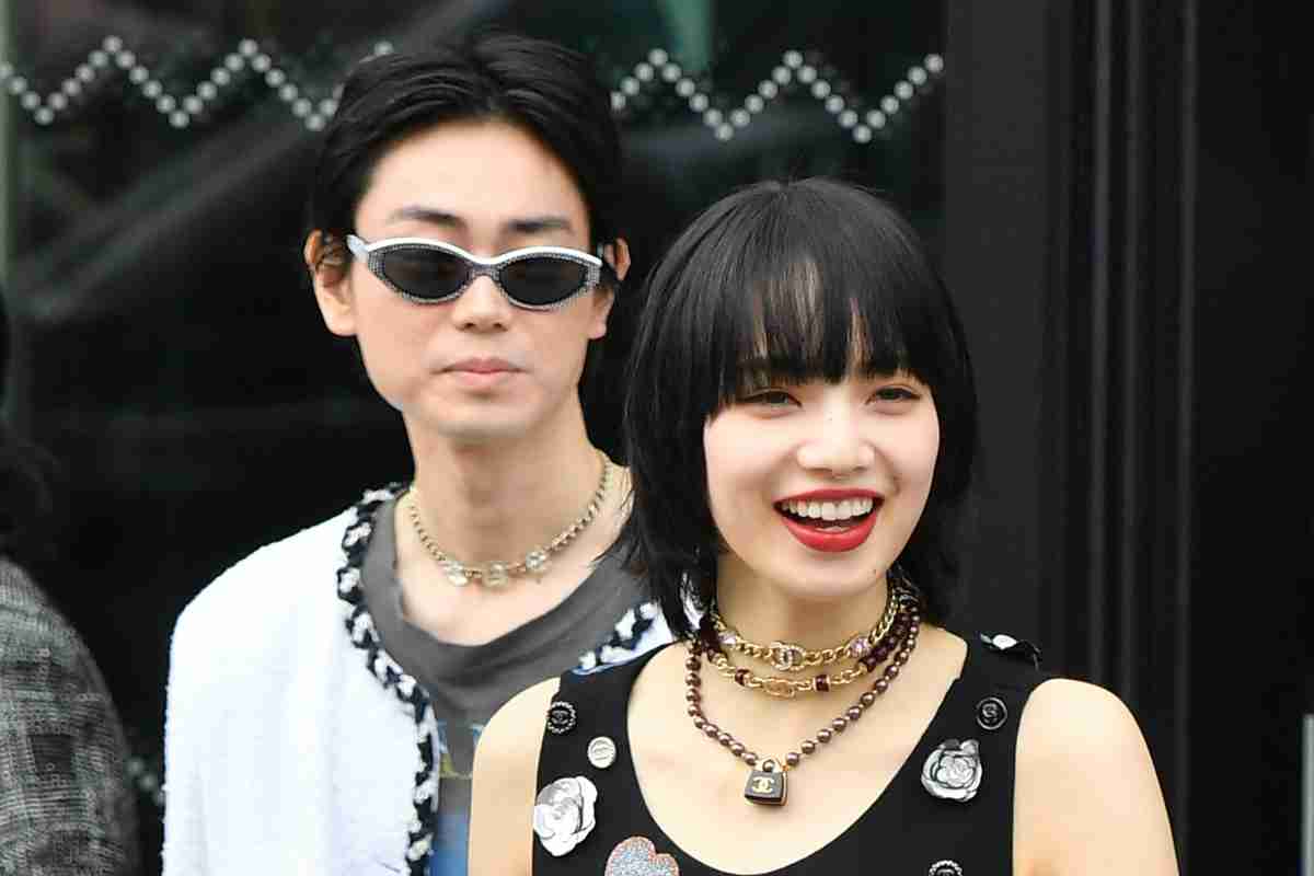 菅田将暉、小松菜奈の“付き添い”でパリコレ帯同も「終始おどおど」な振る舞いが際立った事情｜NEWSポストセブン