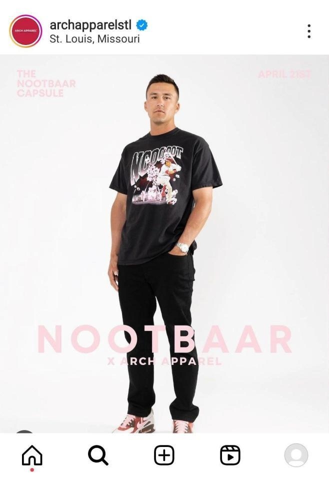 ヌートバーの桜吹雪Ｔシャツをファン絶賛「カッコいい」左手首には大谷翔平からもらった腕時計！？