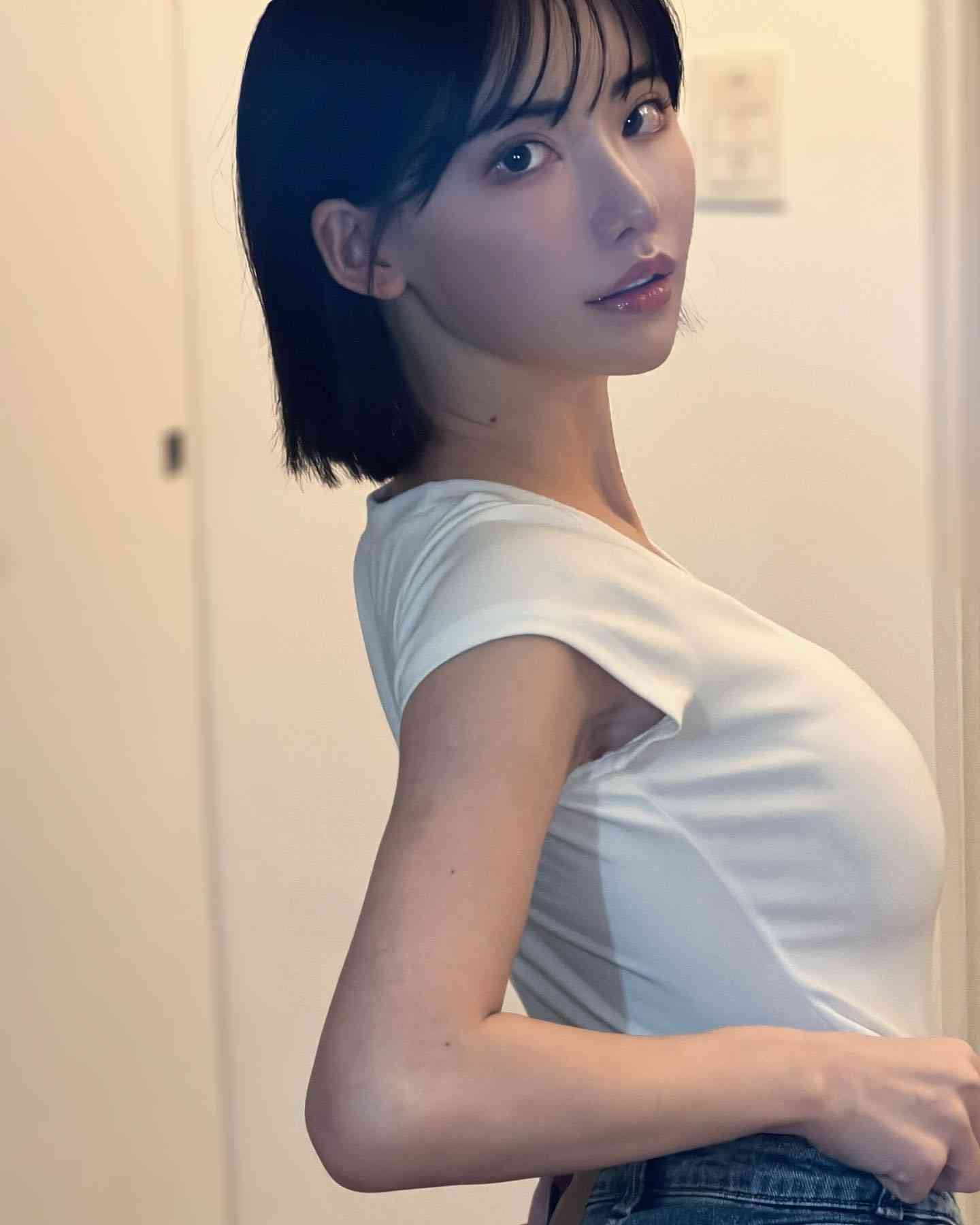 《裁判所の通告も無視！》フォロワー300万人！人気No.1のセクシー女優・深田えいみが「撮影ドタキャン」で「損害100万円」を未払い状態【被害者が告発】（文春オンライン） - Yahoo!ニュース