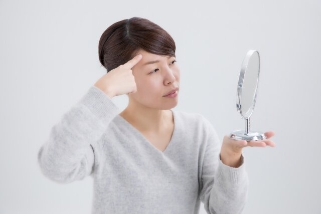 「老けていく自分を受け入れられない」――34歳独身女性の悩みに「生活の仕方によっても違う」という声も（2021年2月23日）｜BIGLOBEニュース