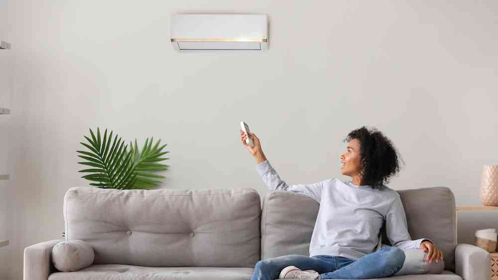 買い換える？ 使い続ける？ 10年前のエアコンVS最新エアコンの電気代・機能比較