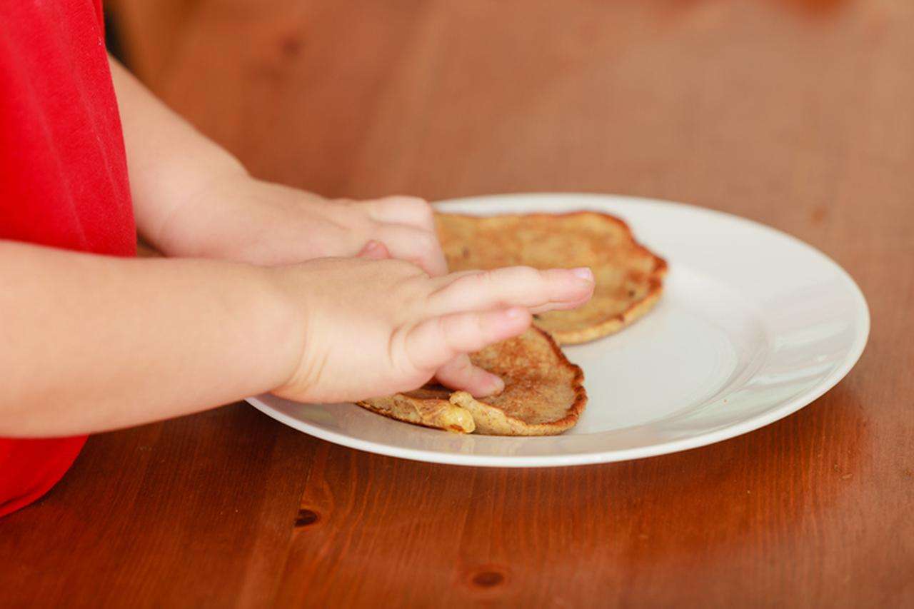 1歳の子どものおやつに“コオロギ”を与えて物議を醸す、コオロギ食はアリ？ナシ？ - フロントロウ ｜ グローカルなメディア