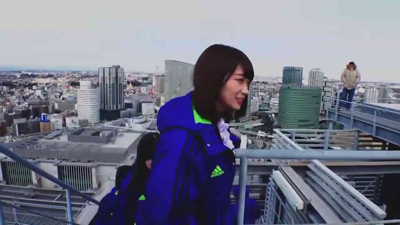 乃木坂、白石麻衣さんスタッフの挨拶を無視して炎上 - YouTube