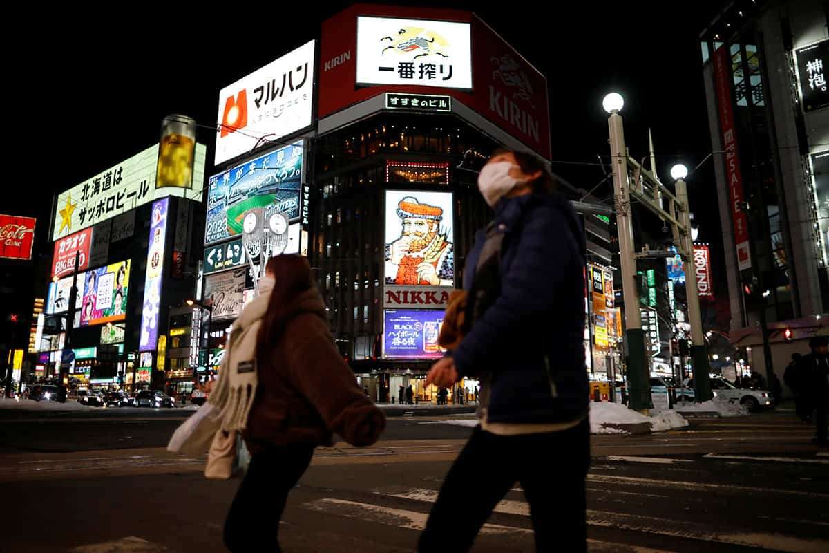 「問題児カフェ」提供の “血液カクテル” に医師激怒「冗談では済まされない」血液検査もすべきと警告 | Smart FLASH/スマフラ[光文社週刊誌]