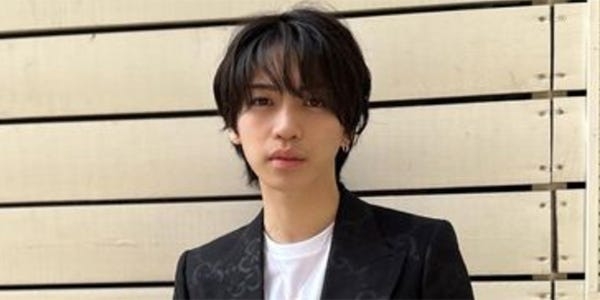 岩橋玄樹、黒髪にイメチェン「破壊力すごい」「優勝」と反響続々 - モデルプレス