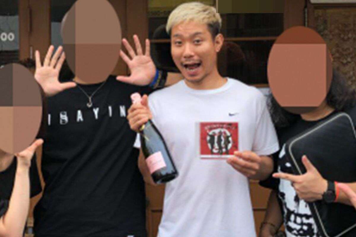 吉野家の紅しょうが“直箸”食いコンビは「元プロボクサー」「パリピ」飲んだ後のシメ牛丼で…悪ふざけの代償