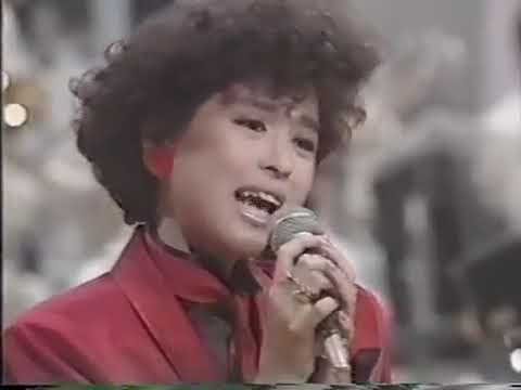 松田聖子　ハートのイアリング（１９８４） - YouTube