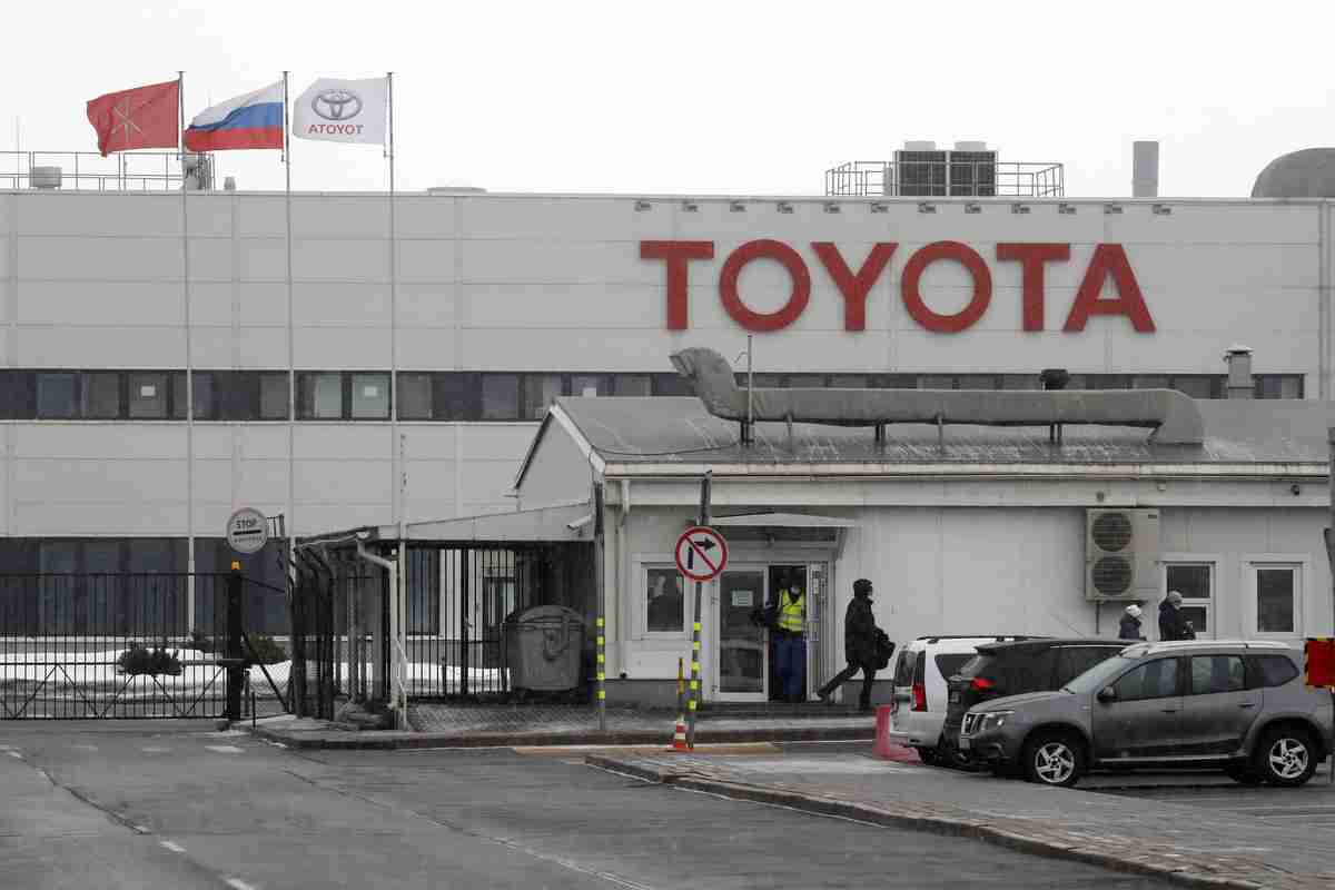 ロシア、トヨタ工場「国有化」　早期再稼働を模索（時事通信） - Yahoo!ニュース