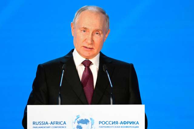在外国民の保護に軍隊派遣　プーチン氏承認の新外交概念、侵攻正当化（朝日新聞デジタル） - Yahoo!ニュース