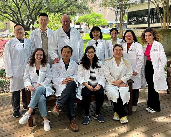 		Study: SARS-CoV-2, the virus causing COVID-19, can alter genome structure of our cells | McGovern Medical School	